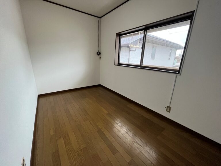 加古川新在家戸建収益 2階部屋
